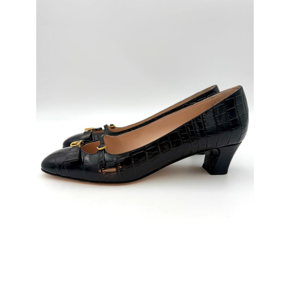 Valentino VLogo Mary Jane Pumps Embossed Black Leather Size 38 / 8 Bow Buckle - Picture 5 of 16